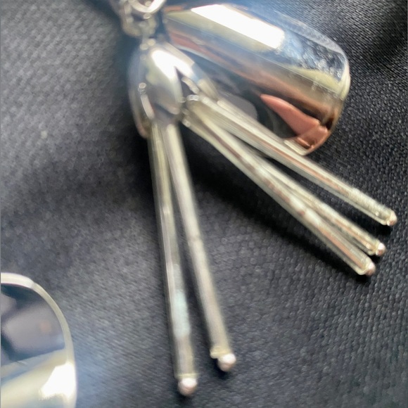 Henri Bendel Fantasy Floral Drop Earrings - Picture 6 of 6